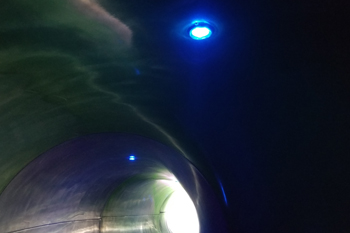 Interior of Batman™ Water Slide DOT50 50mm DMX-SPI green LED Dots and yellow/black Batman™ gobo, Parque Warner Beach - Madrid, Spain